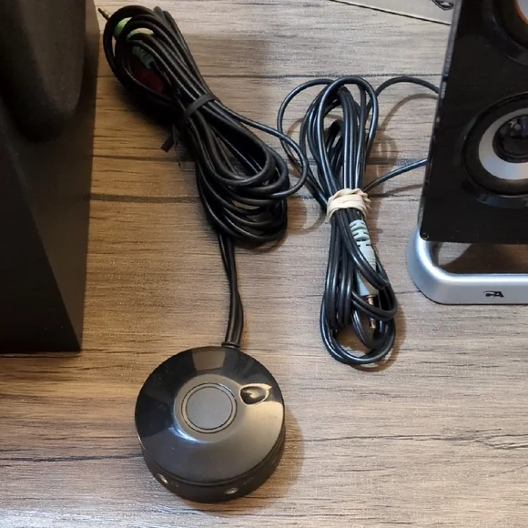 Cyber Acoustics CA-3602 Multimedia Speaker System with Subwoofer - Picture 4 of 5